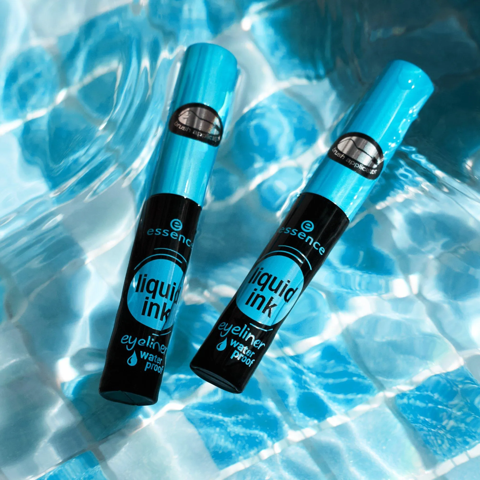 essence - liquid ink eyeliner waterproof eyeliner encre liquide
