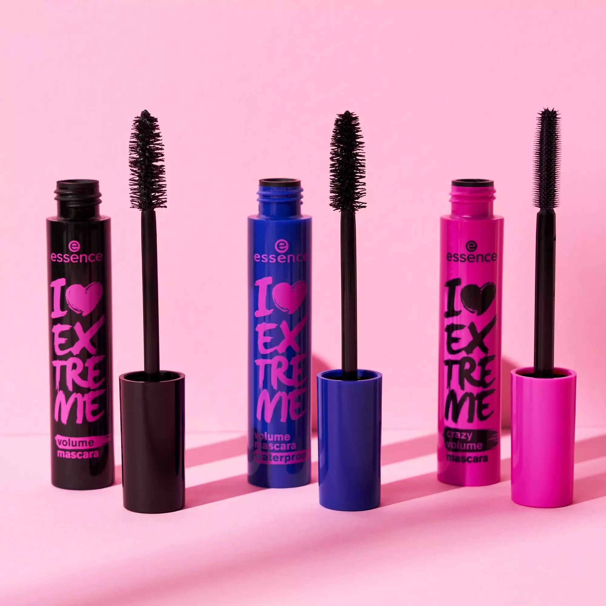 essence - I LOVE EXTREME volume mascara waterproof