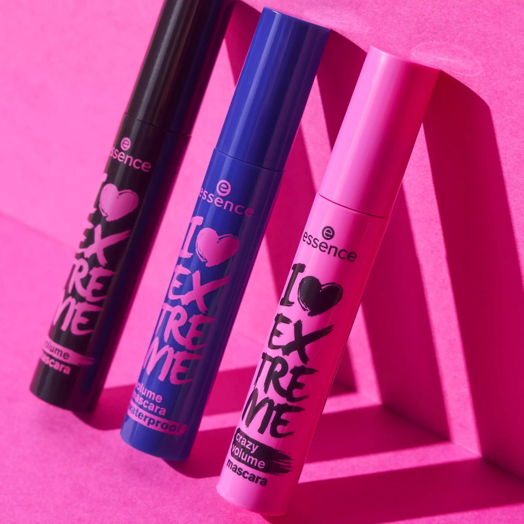 essence - I LOVE EXTREME volume mascara waterproof