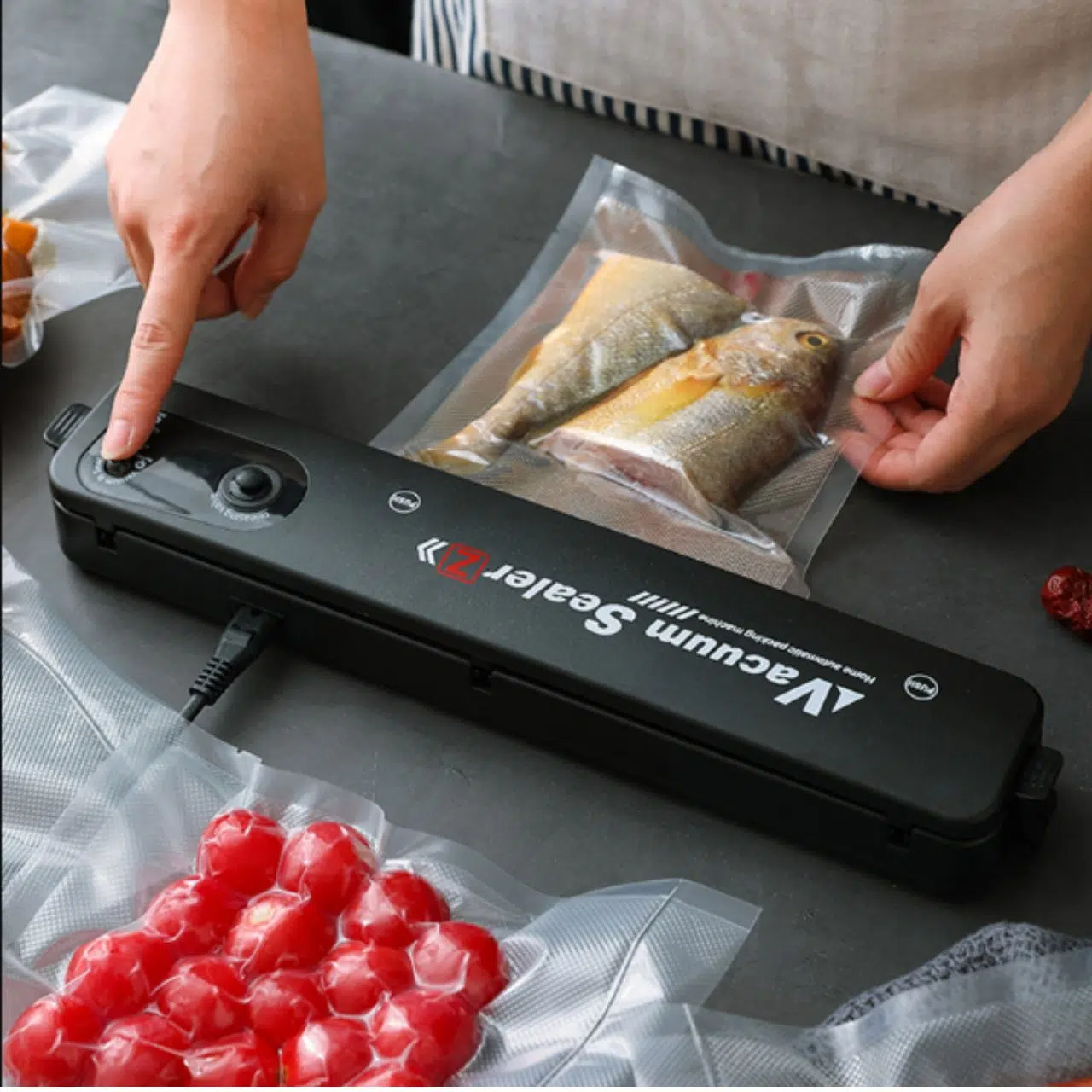 Pack Machine demballage + Lot de 4 contenants alimentaires en silicone