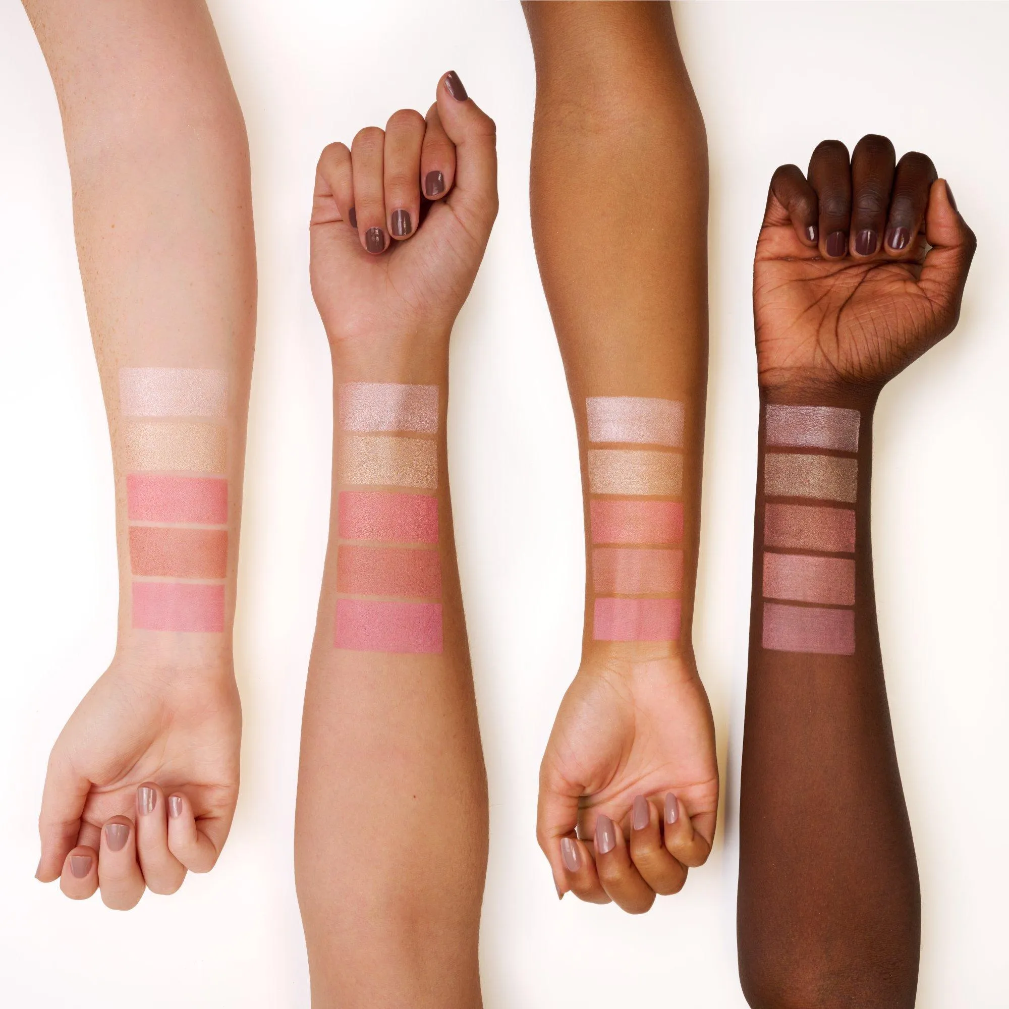 essence - peachy BLOSSOM blush & highlighter palette blush et illuminateur