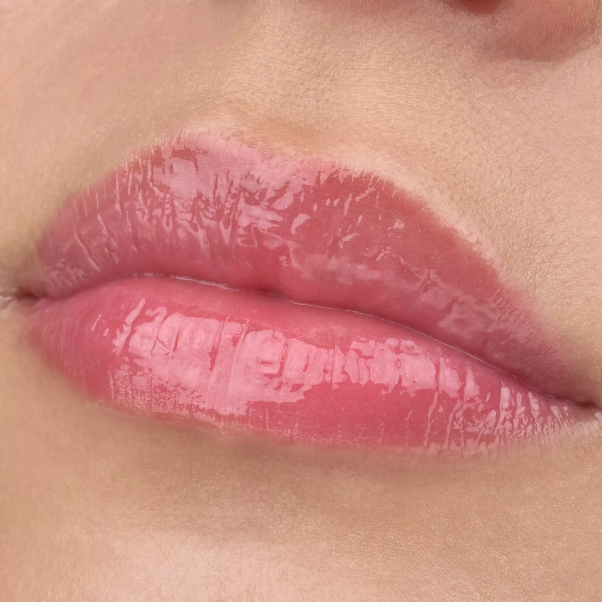 essence - JUICY BOMB shiny lipgloss - 102