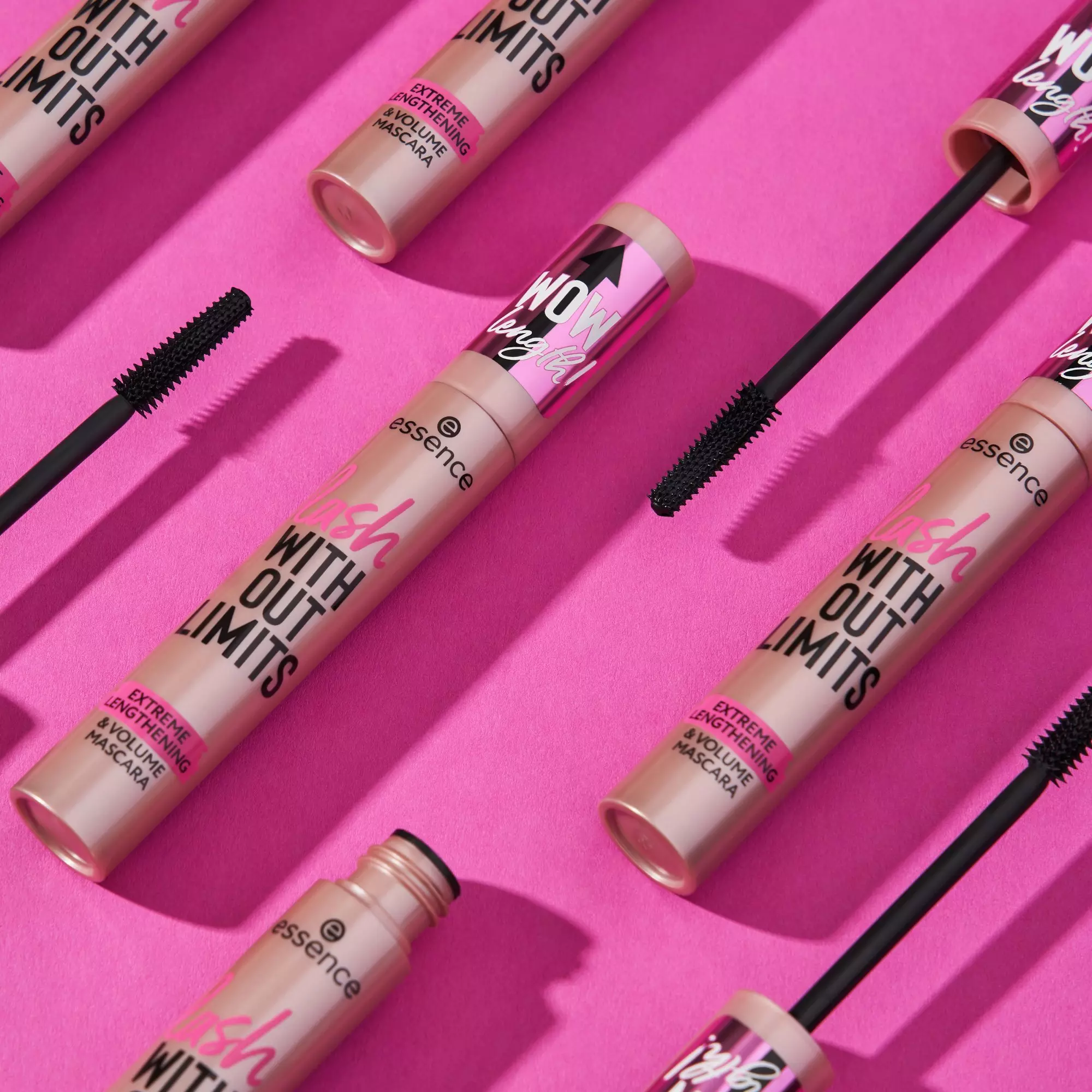 essence - lash WITHOUT LIMITS EXTREME LENGTHENING & VOLUME MASCARA