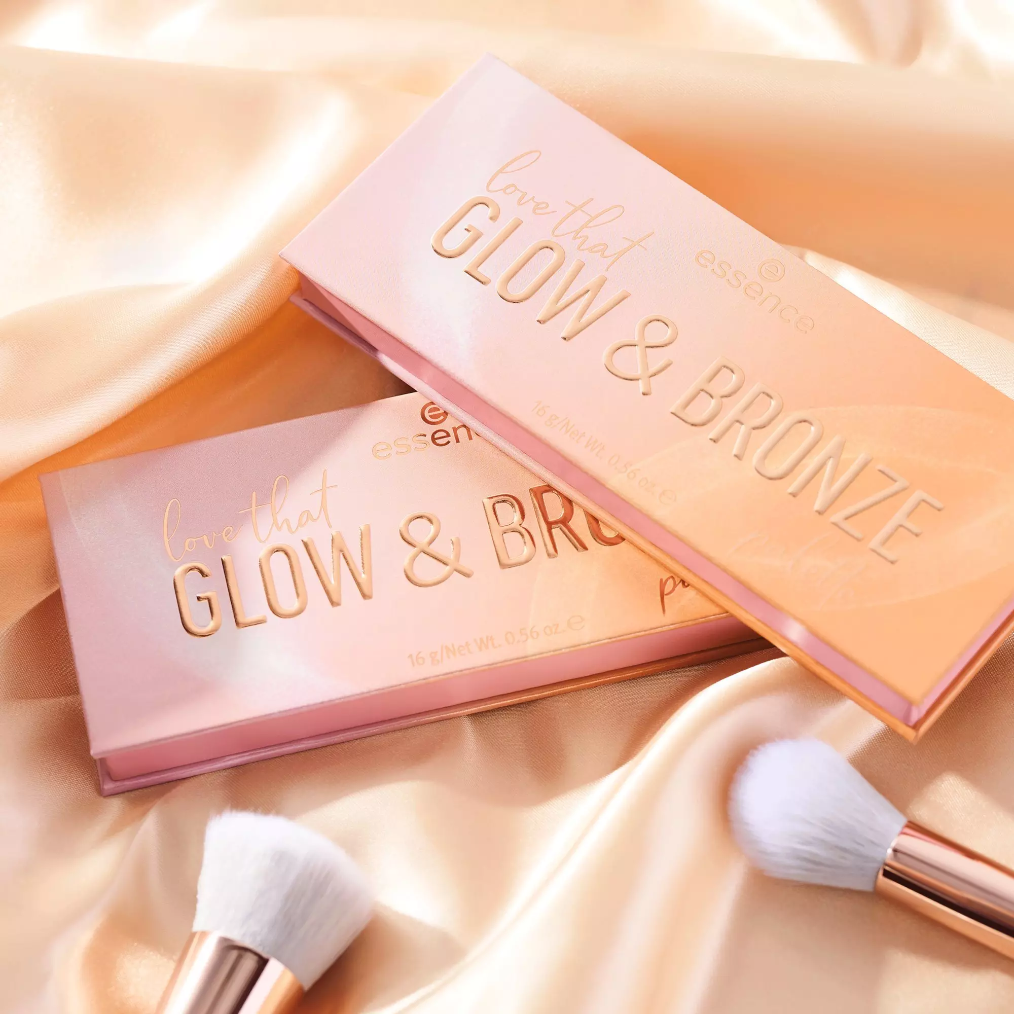 essence - love that GLOW & BRONZE palette illuminateur et bronzeur
