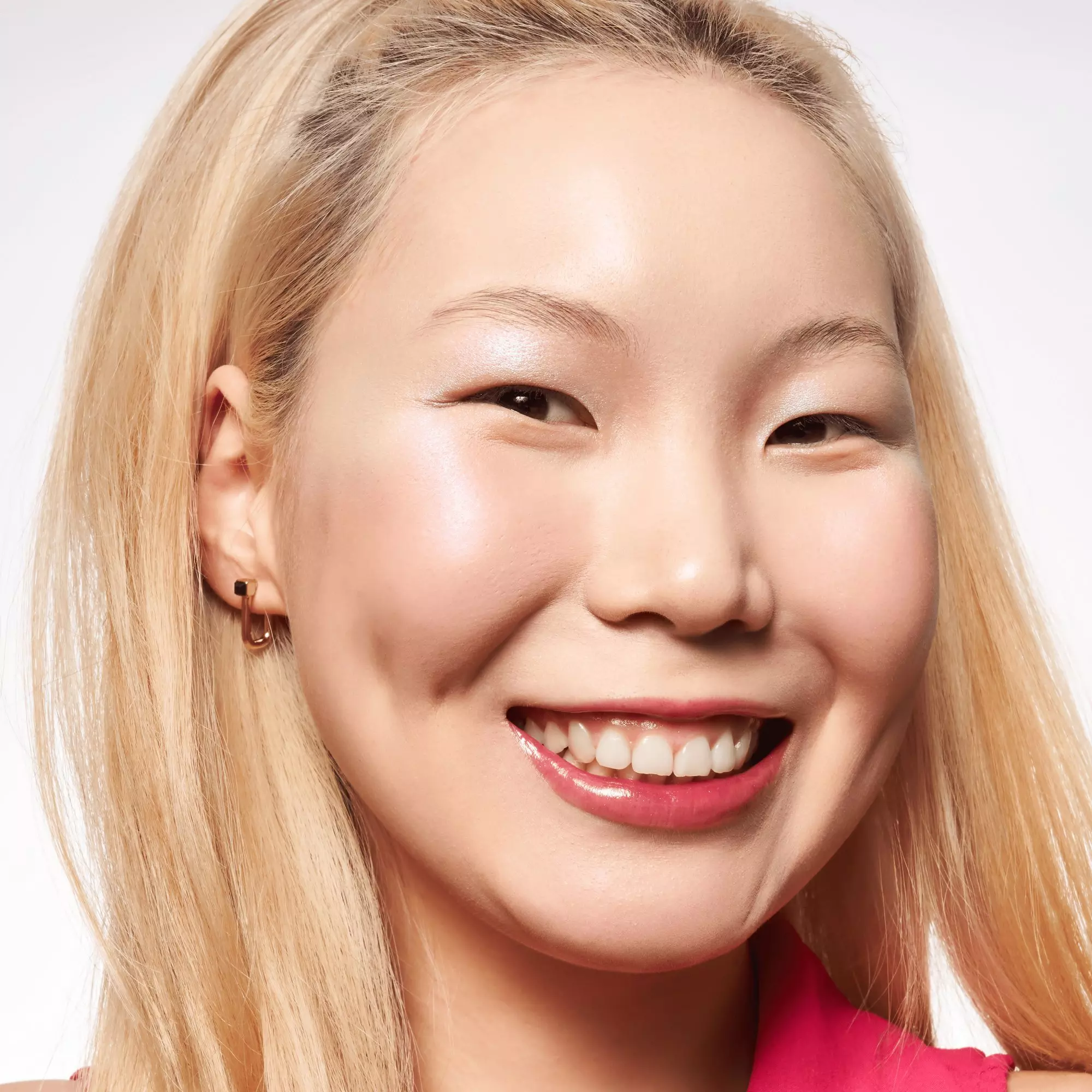 essence - what the fake! EXTREME PLUMPING LIP FILLER repulpeur lèvres extrême