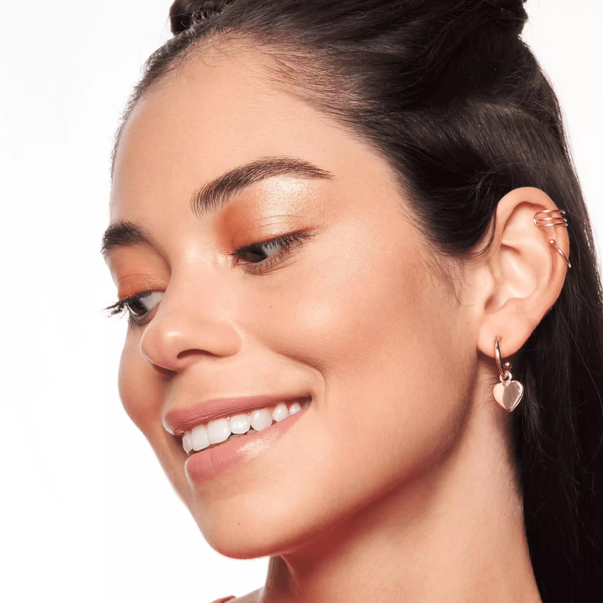 essence - BABY GOT GLOW liquid highlighter illuminateur liquide