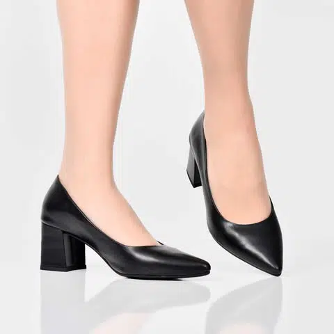 Escarpins Femmes en cuir noir