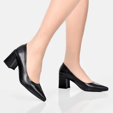 Escarpins Femmes en cuir noir