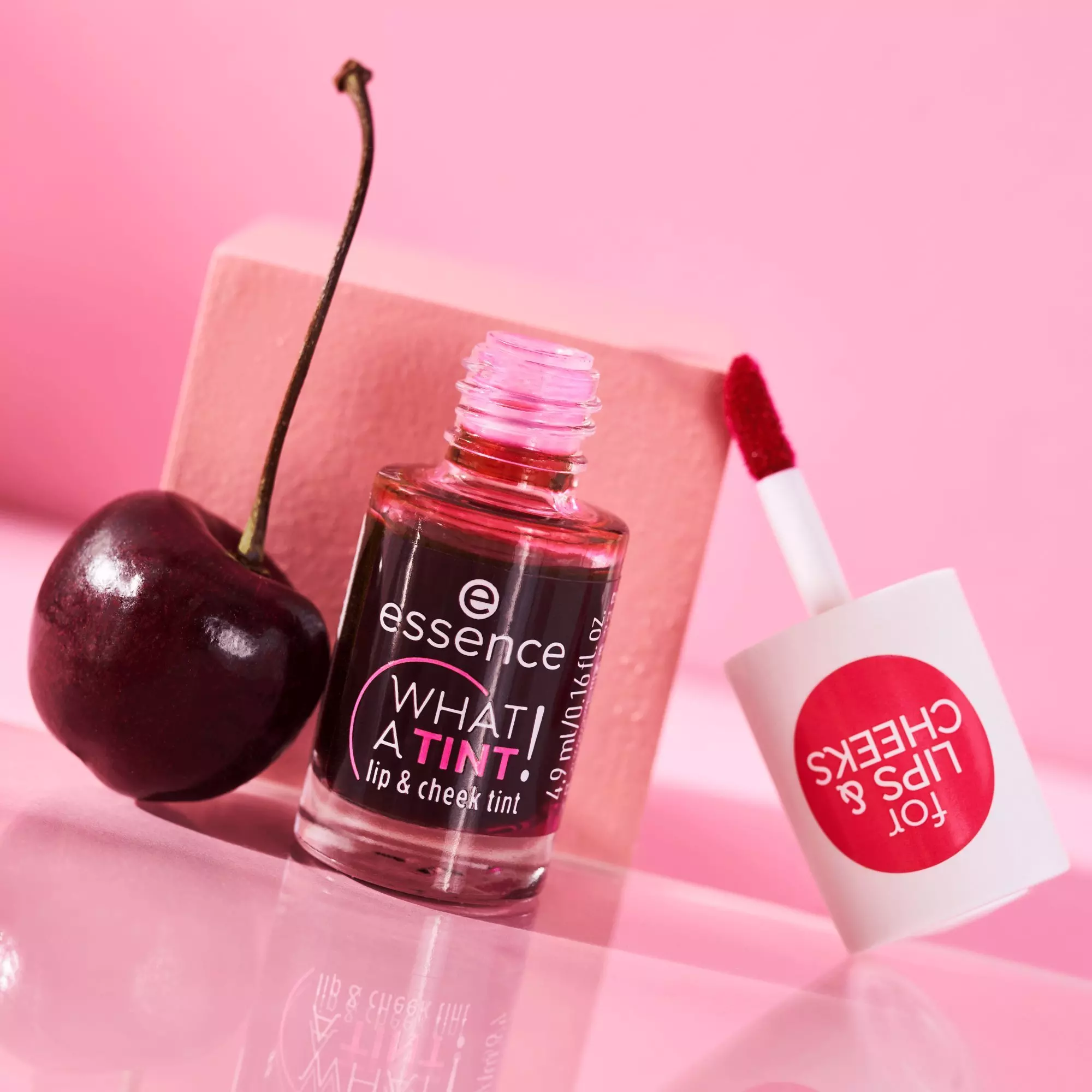 essence - WHAT A TINT! lip & cheek tint