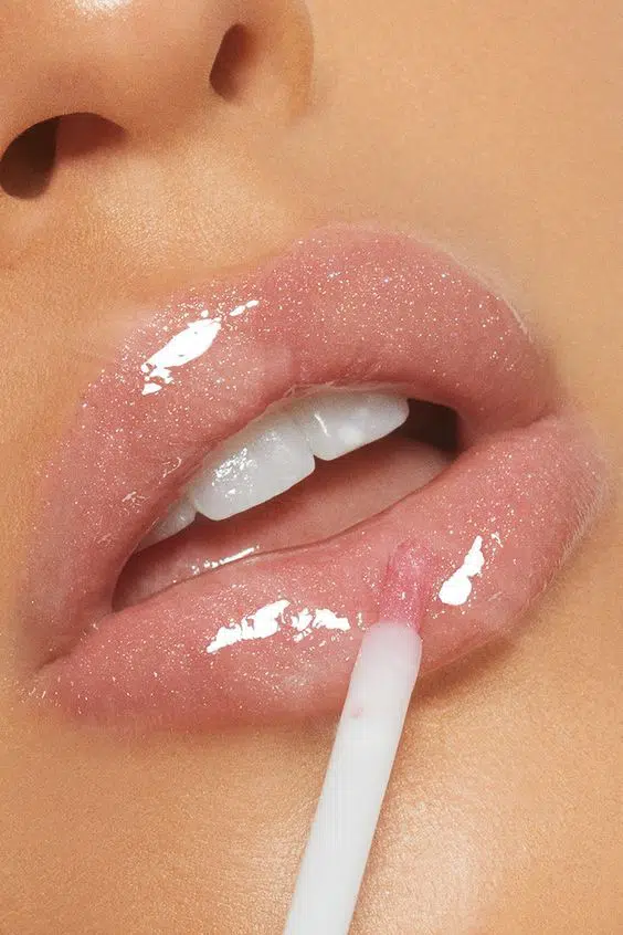 LIP GLOSSES