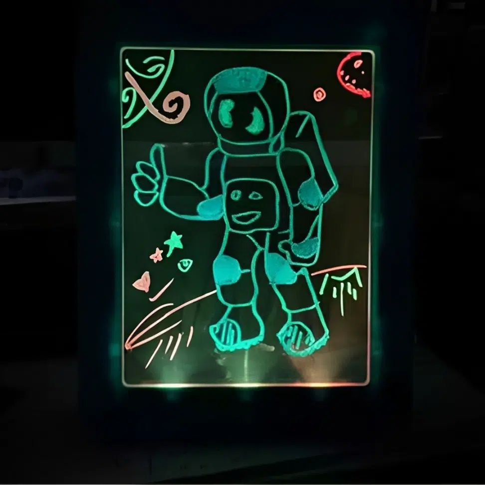 Magic pad لوحة الرسم و الكتابة السحرية