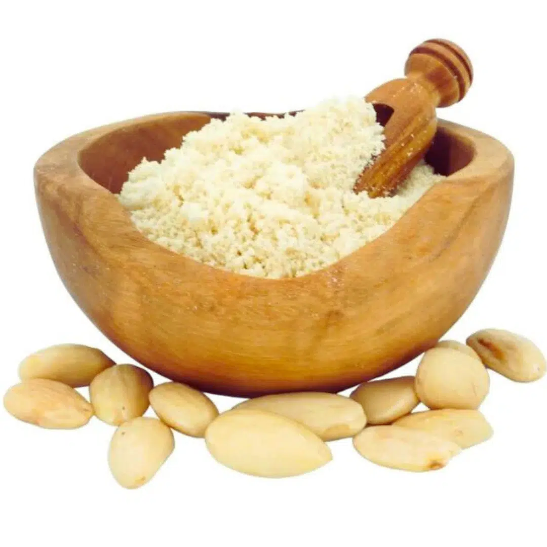 AMANDE KAAK WARKA