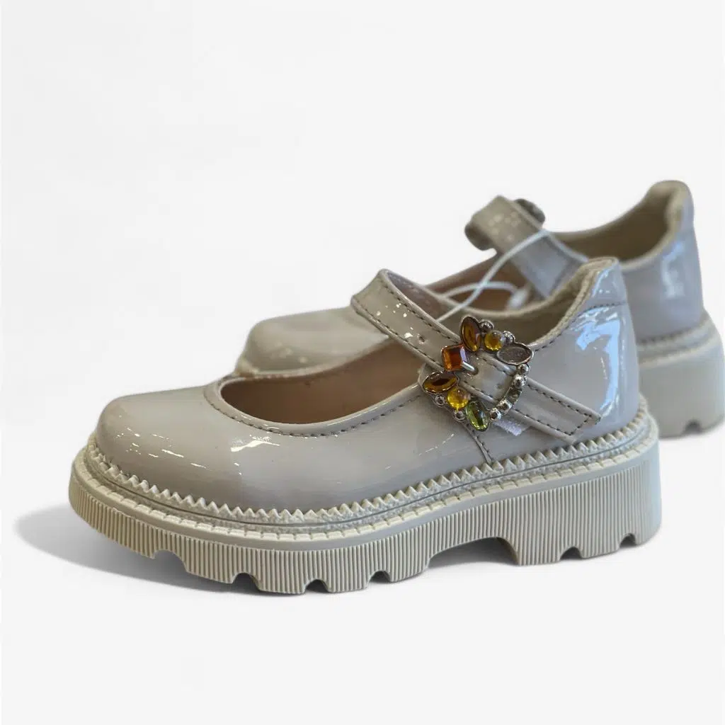 Chaussures Fille Style Derbies – Beige, Noir ou Rose Pointures (24 à 28) – Réf C37 –