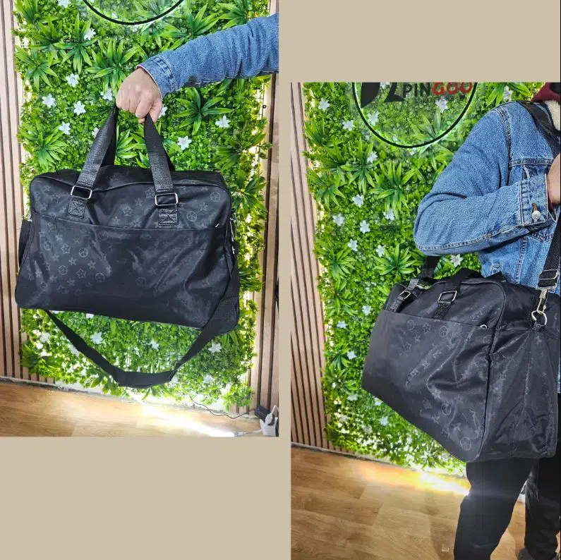 Sac Calvin Klein/Louis Vuitton