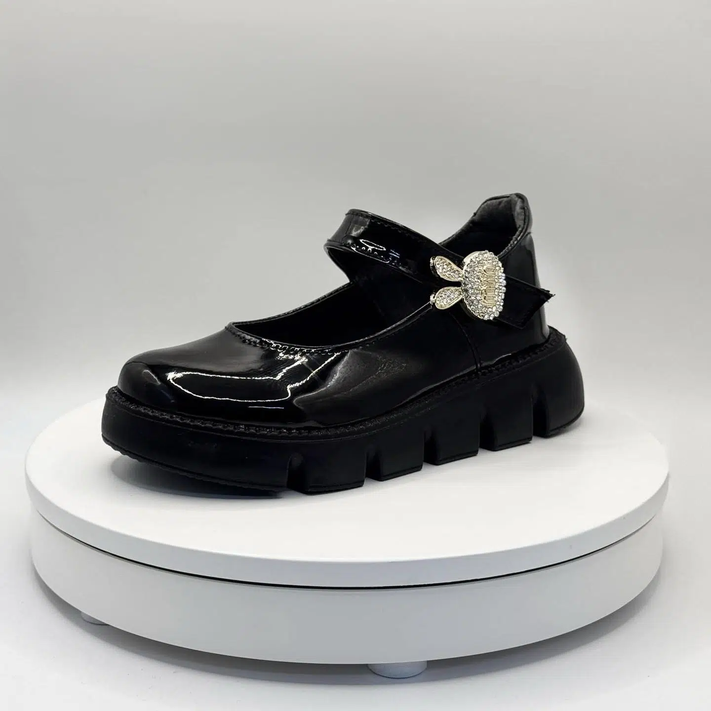 Chaussures Bébé Derbies Motif Lapin Pointures 24 à 28 – Réf C36 –