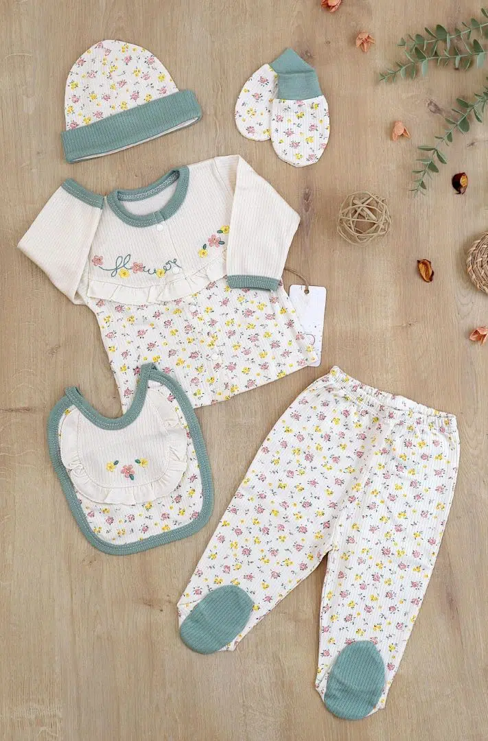 Coffret Naissance 5 Pièces 100% Coton Vert – Réf C7617 – (0-3M)