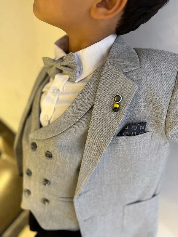 Costume Garçon 7 Pièces – Réf M2435 – (1 an à 10 ans) – Gris Élégant