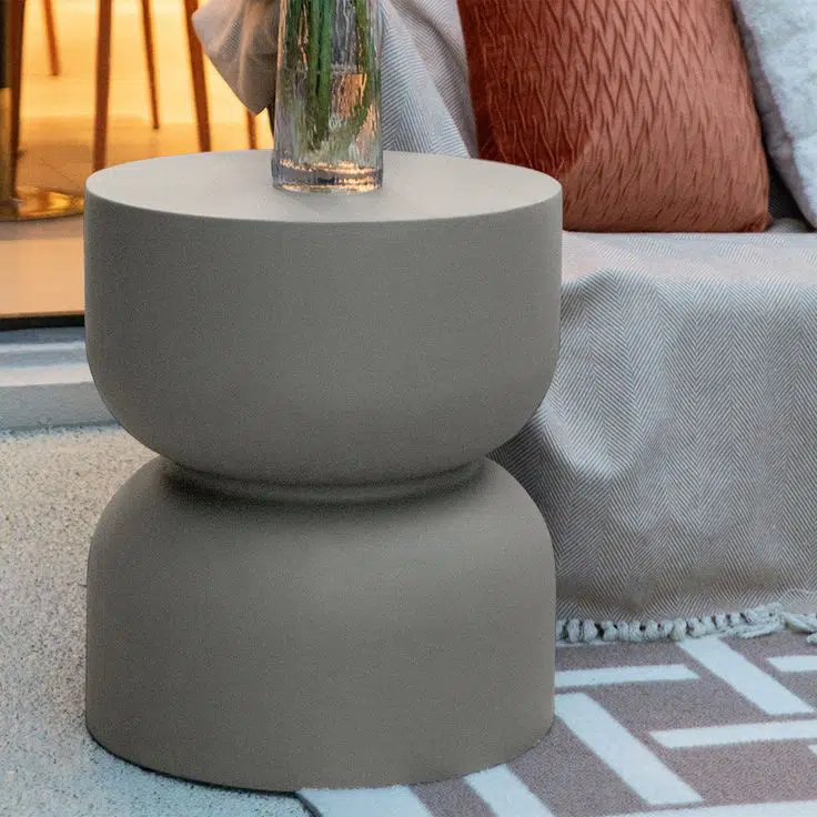 Table d’appoint sculpturale – 35 cm x H50 cm 
