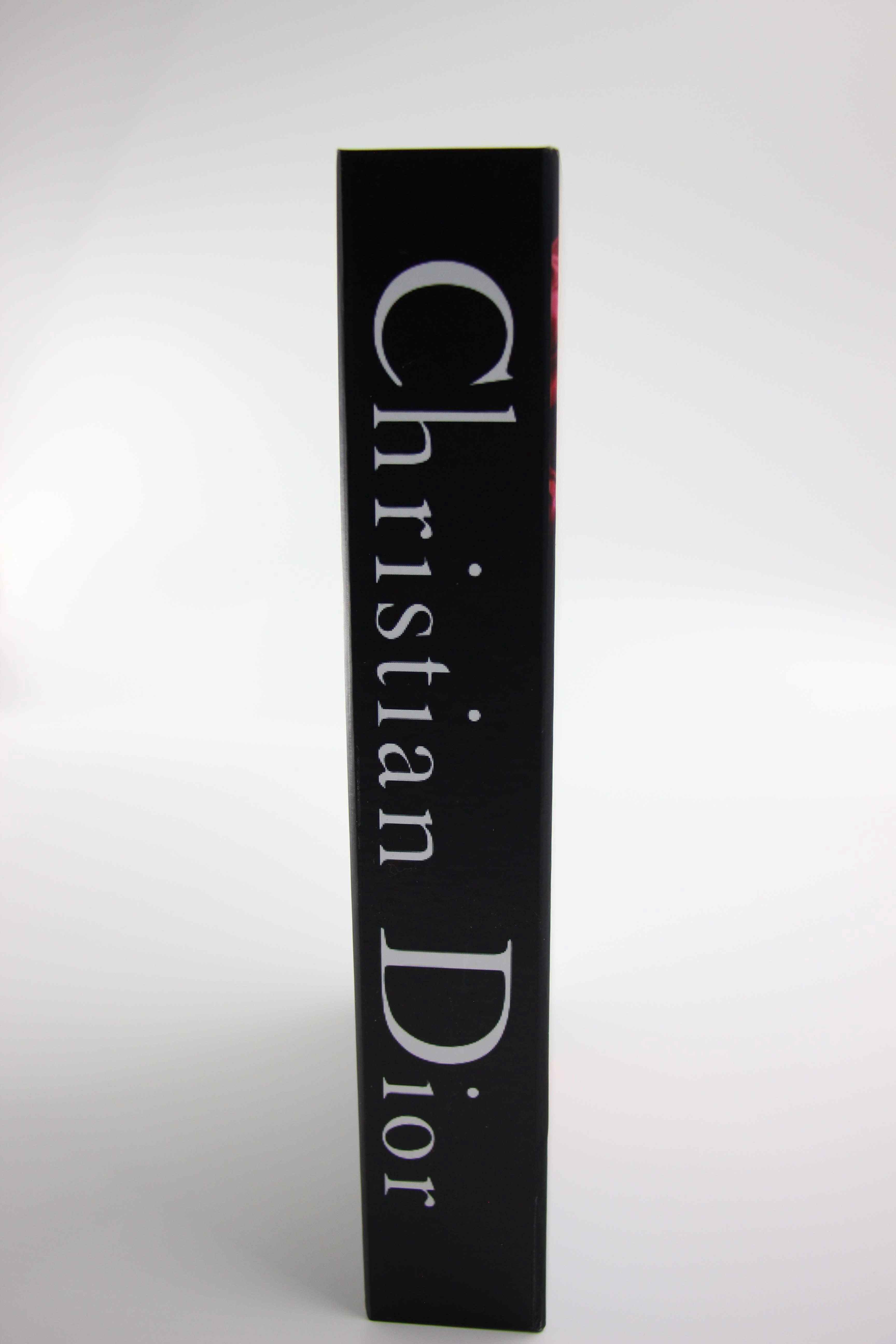 Fake book dior 1