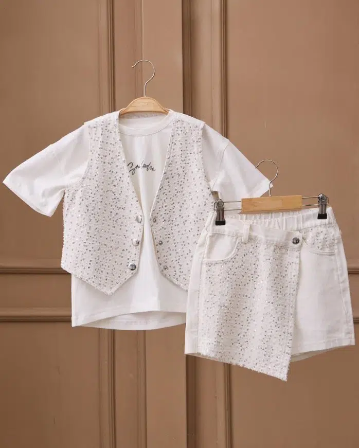 Ensemble Fille Blanc avec Short, Pull & Veste Blazer – Réf 13278 –