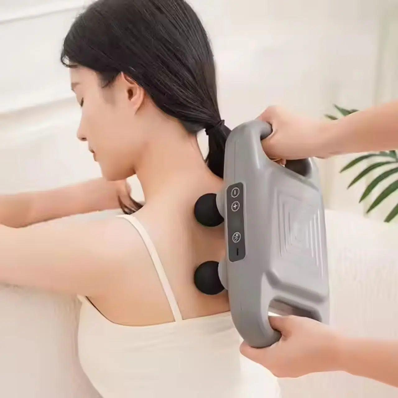 Pistolet de Massage à 4 Têtes pour Tissus Profonds |مسدس تدليك العضلات 4 رؤوس للأنسجة العميقة