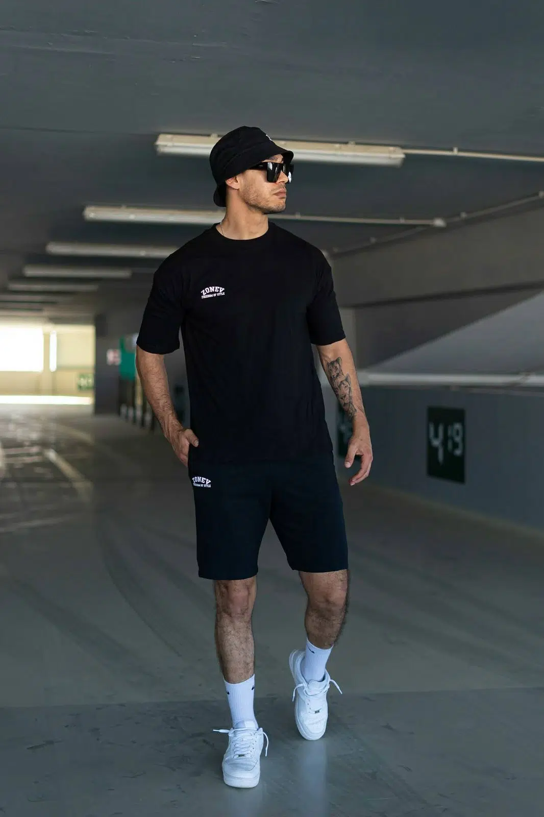 Zonev outfit