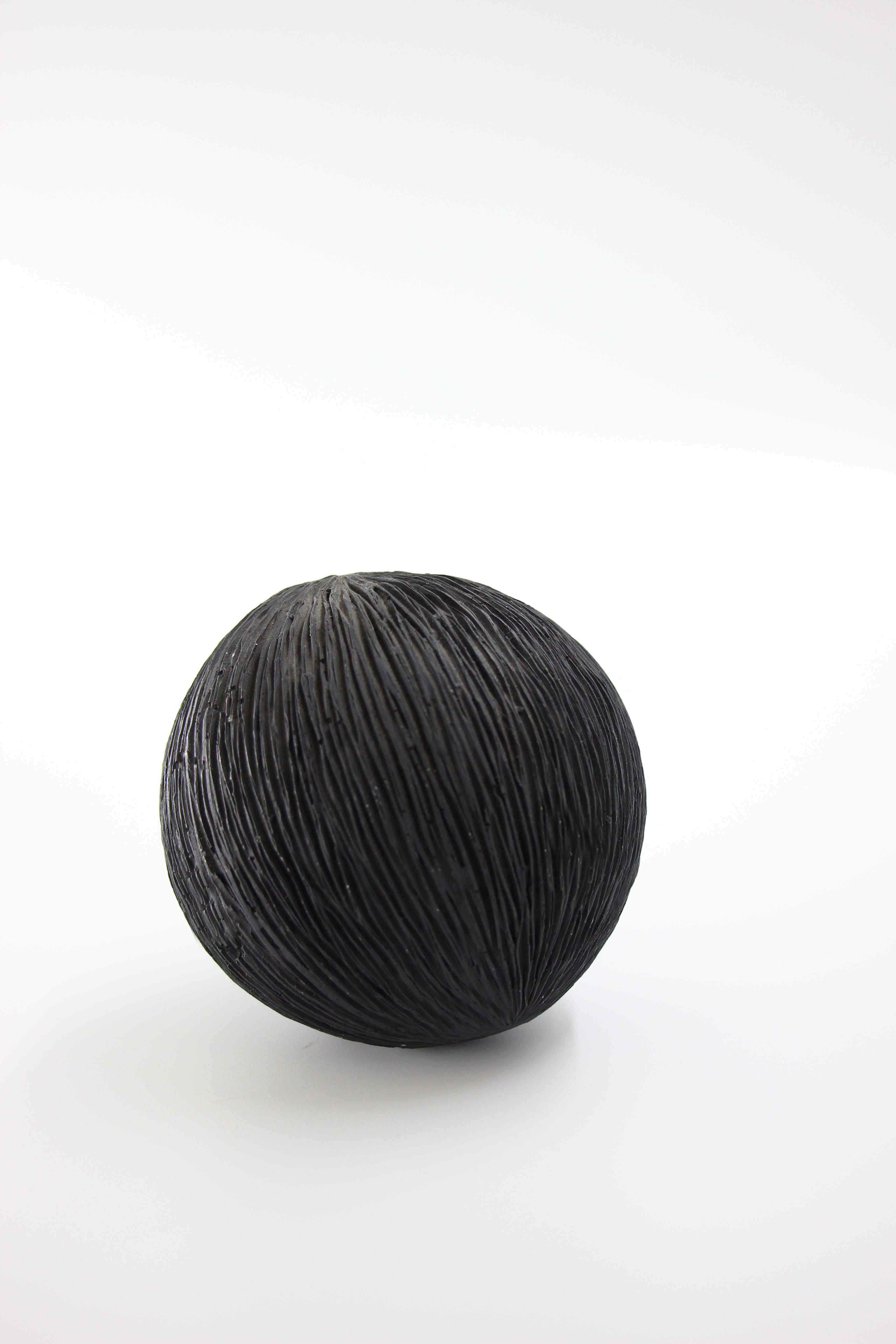 Black resin ball decoration-A
