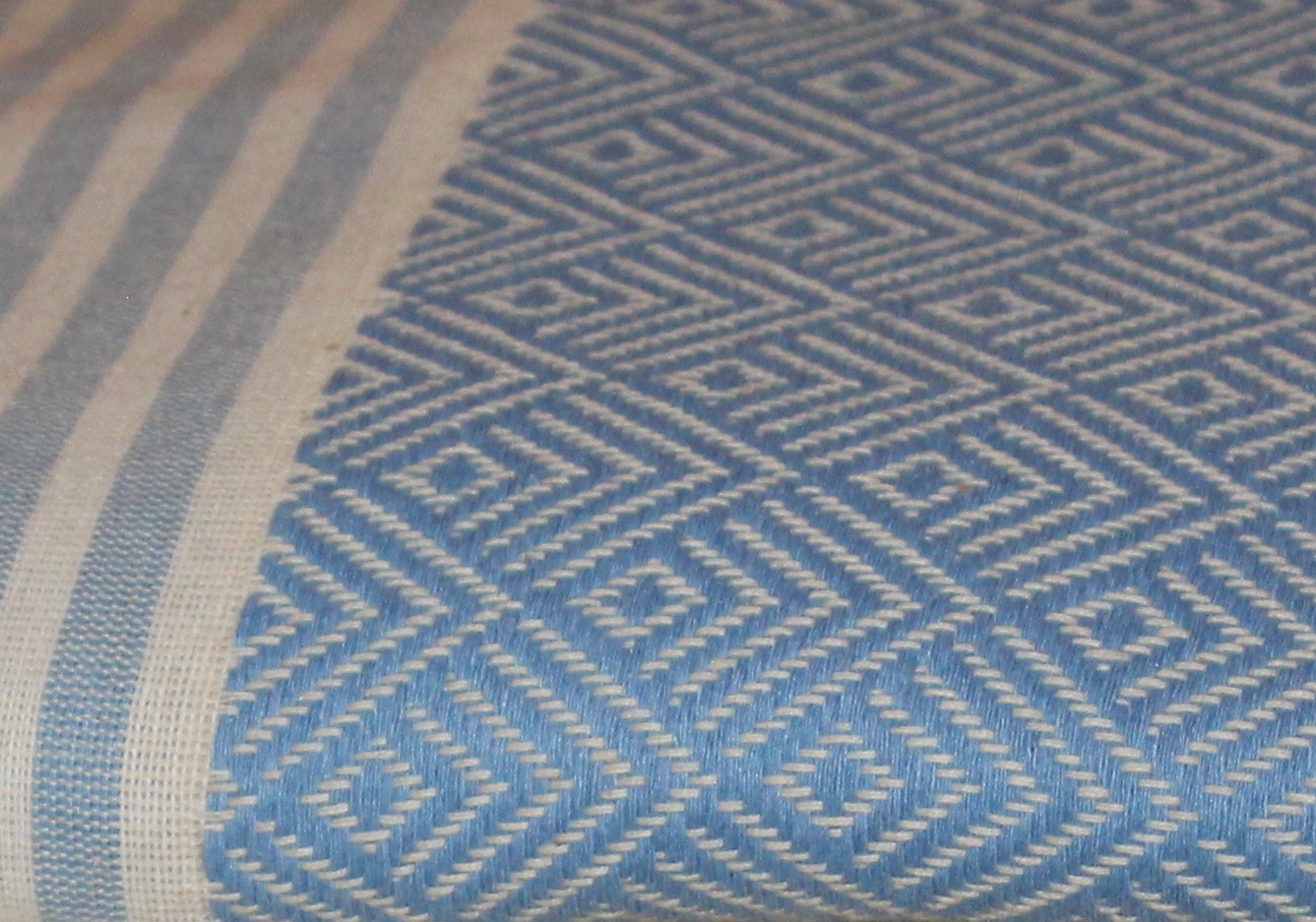 Fouta jacquard 100% coton – Élégance & confort