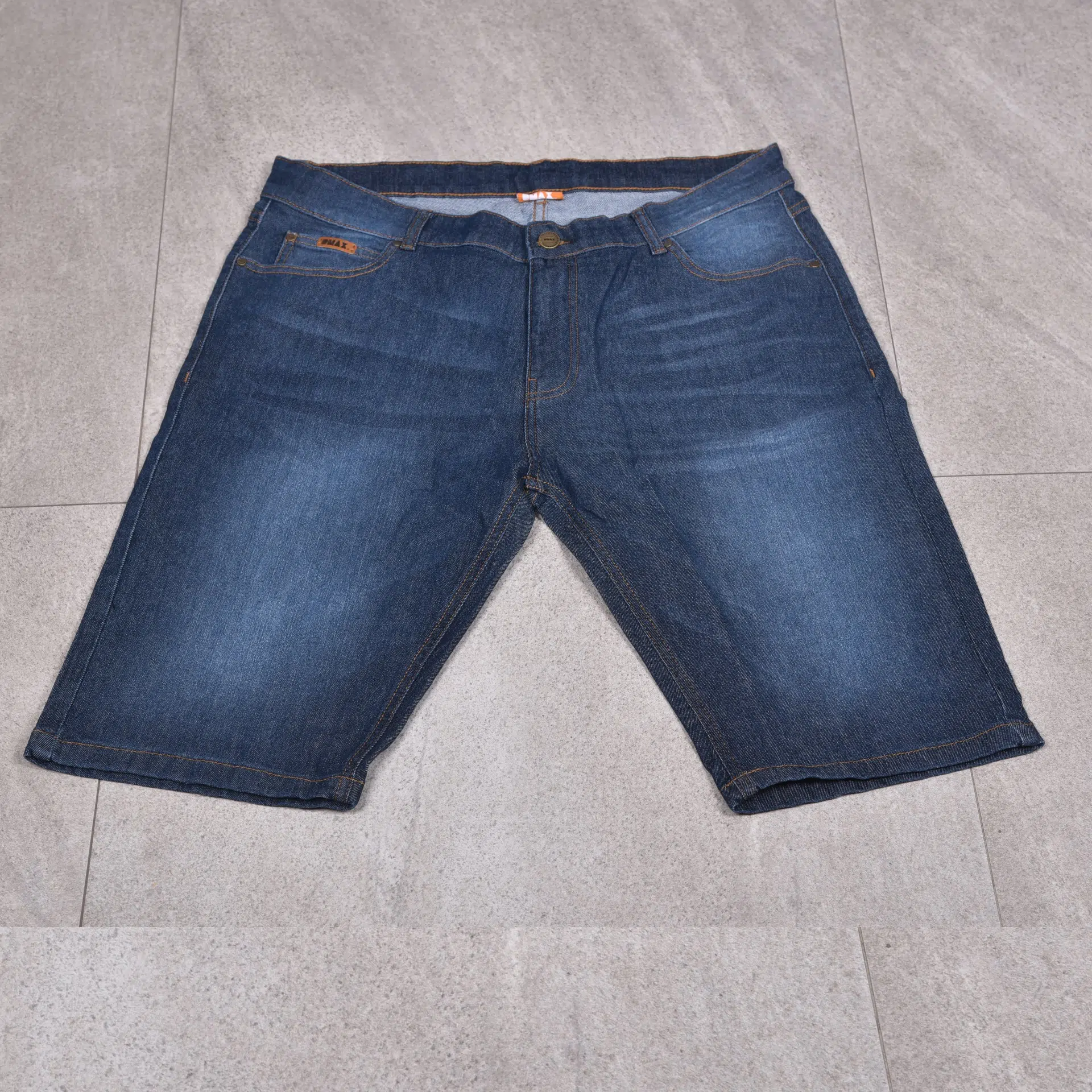 Shorts en jean droit tendance