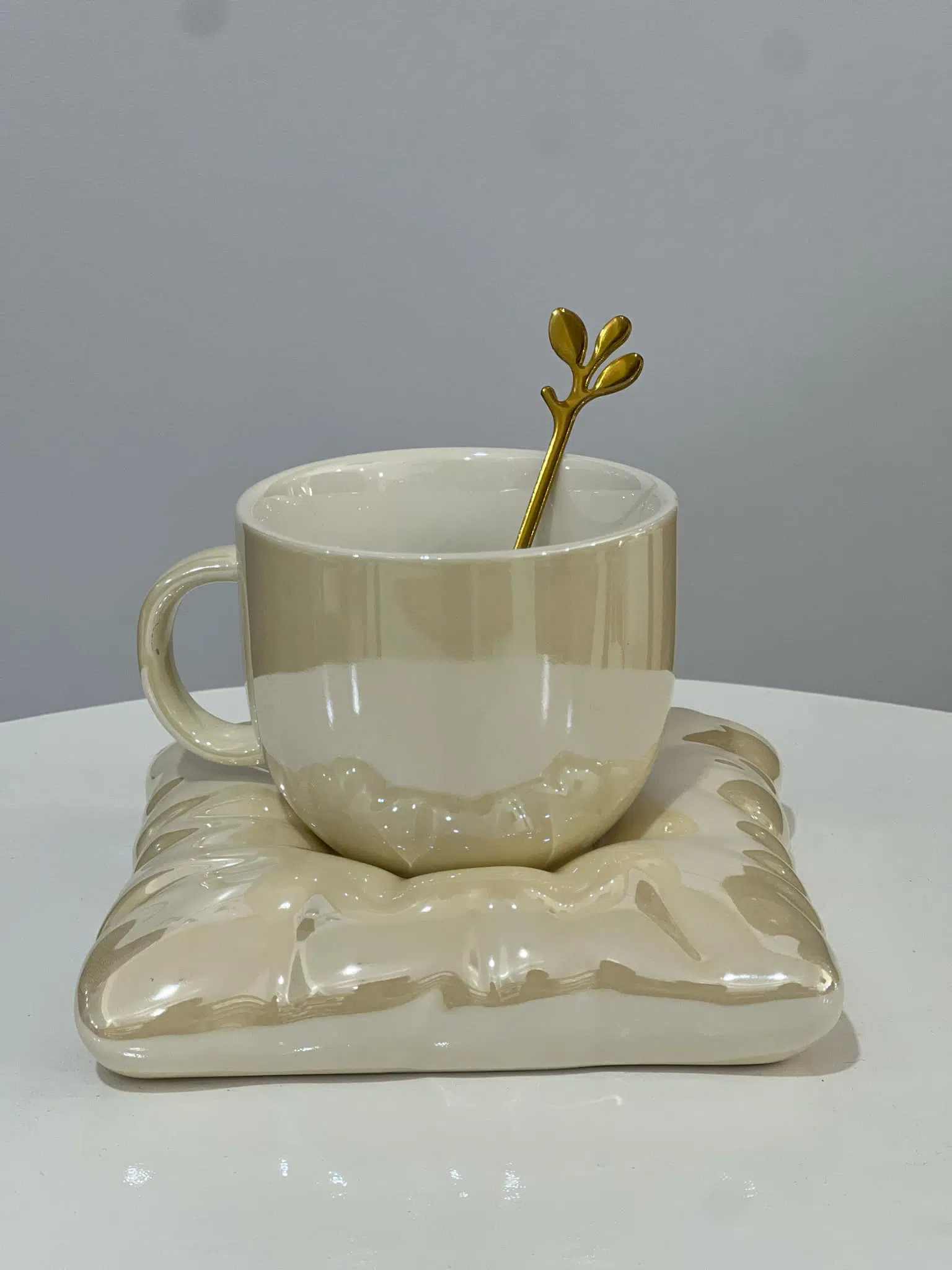 MUG HZ770-199