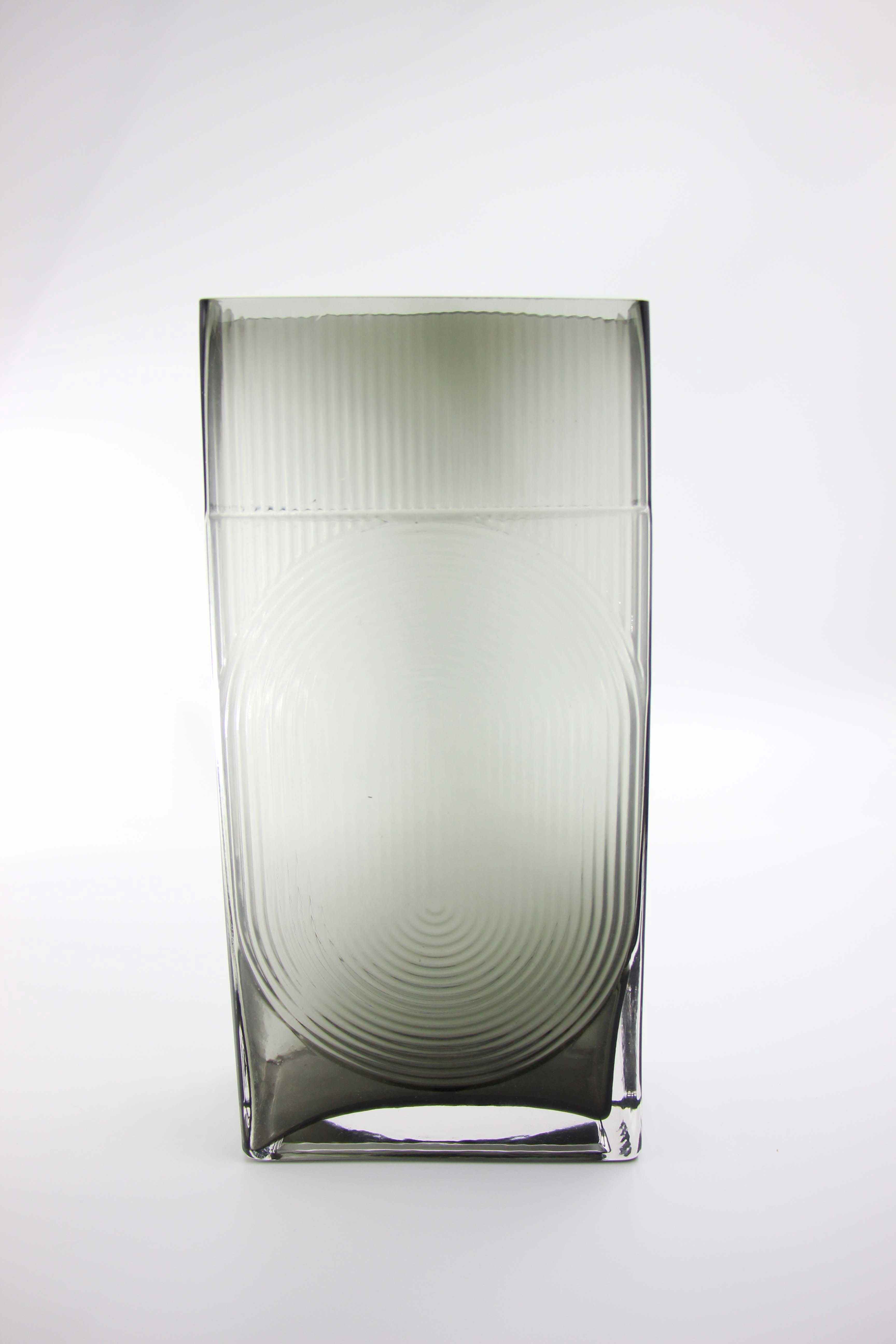 Vase rectangulaire empreinte