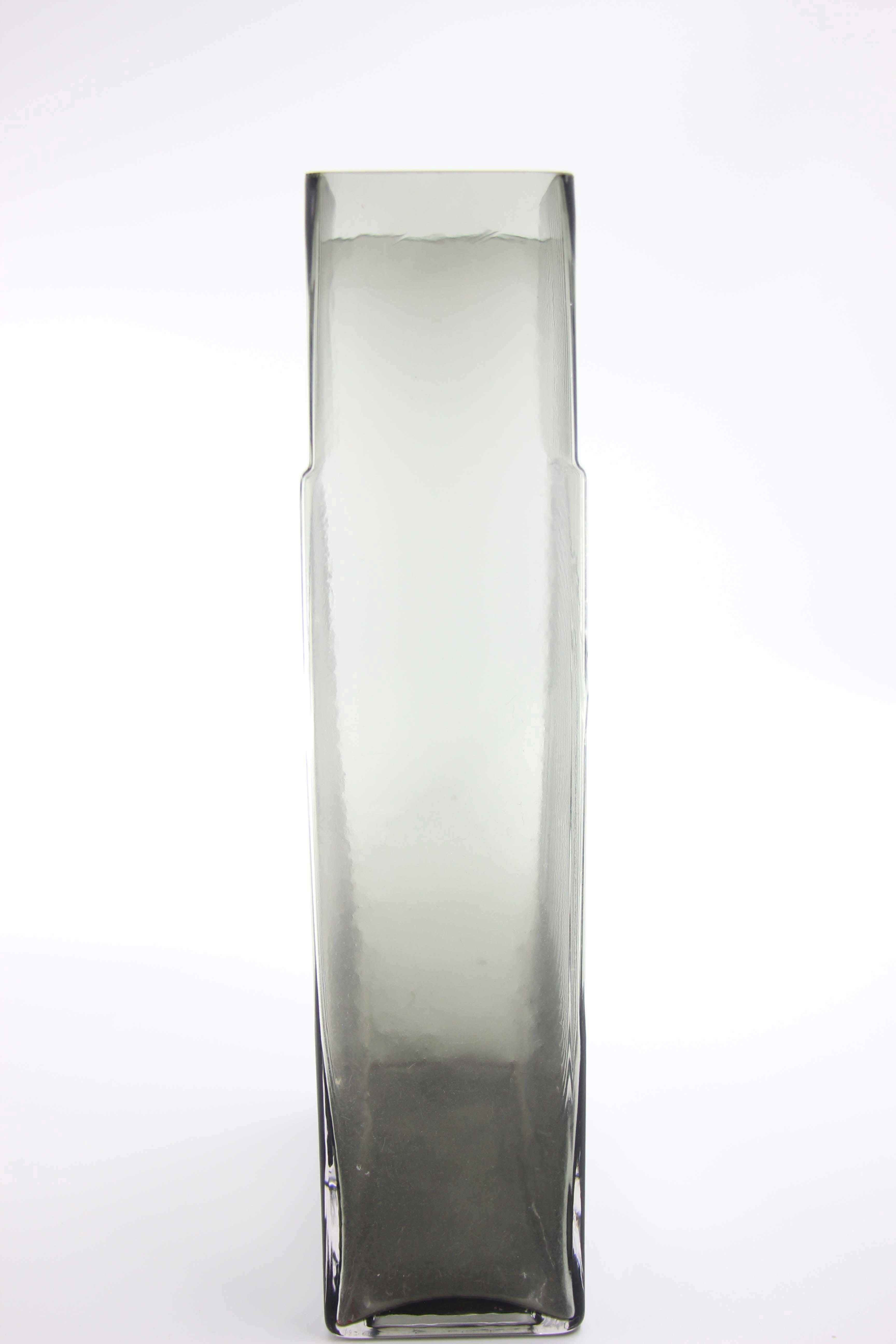Vase rectangulaire empreinte