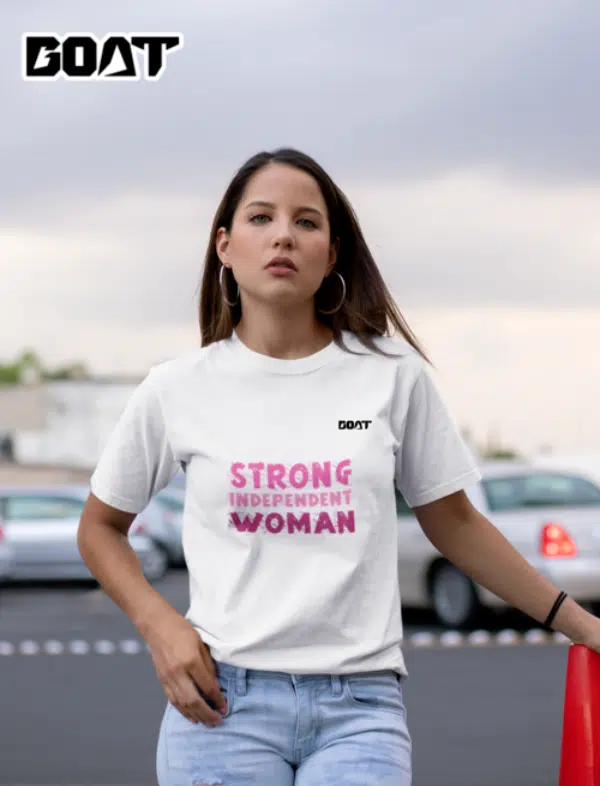 Regular T-shirt Strong Independent Woman – Force & Liberté 💪👑