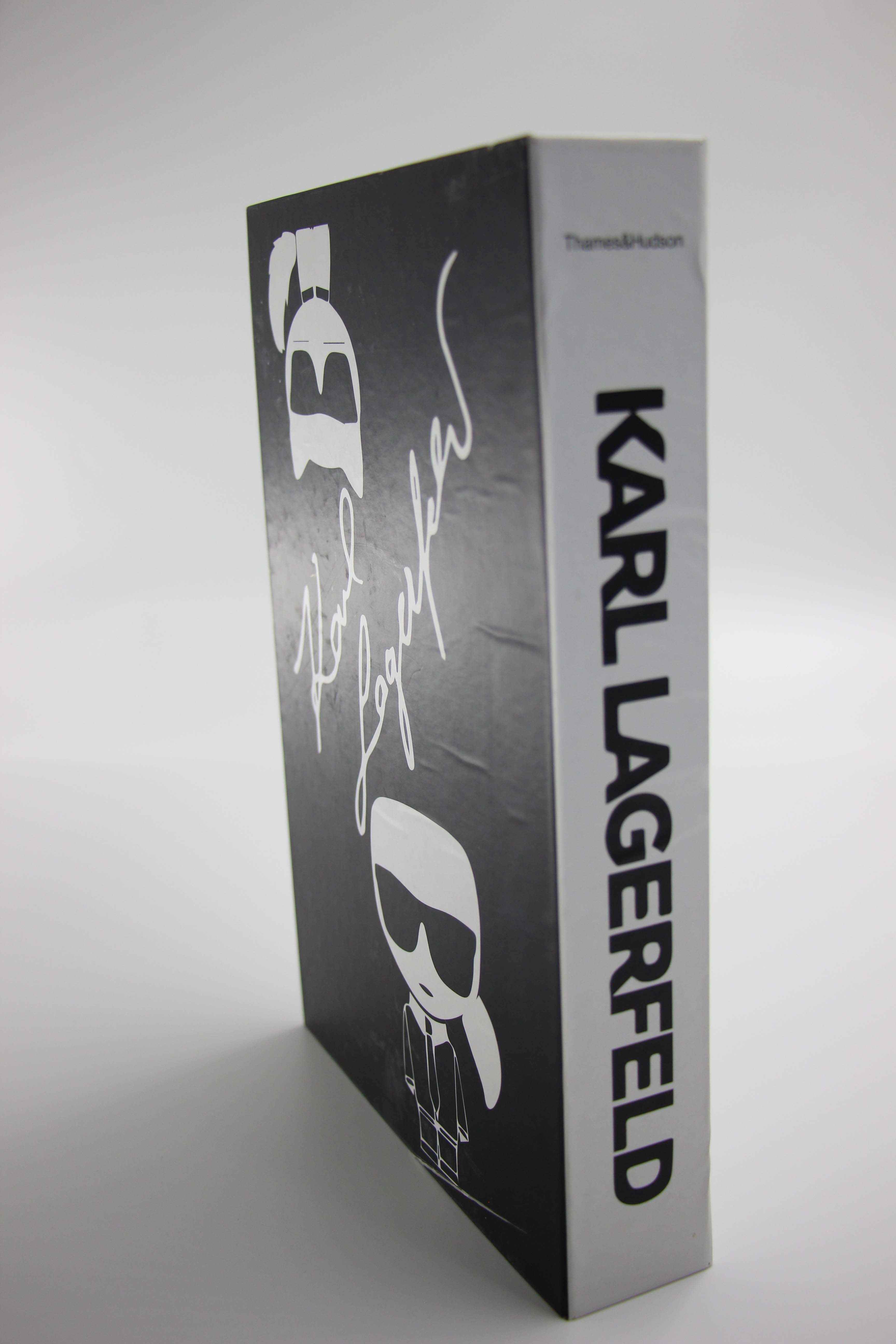 Fake book karl lagerfeld