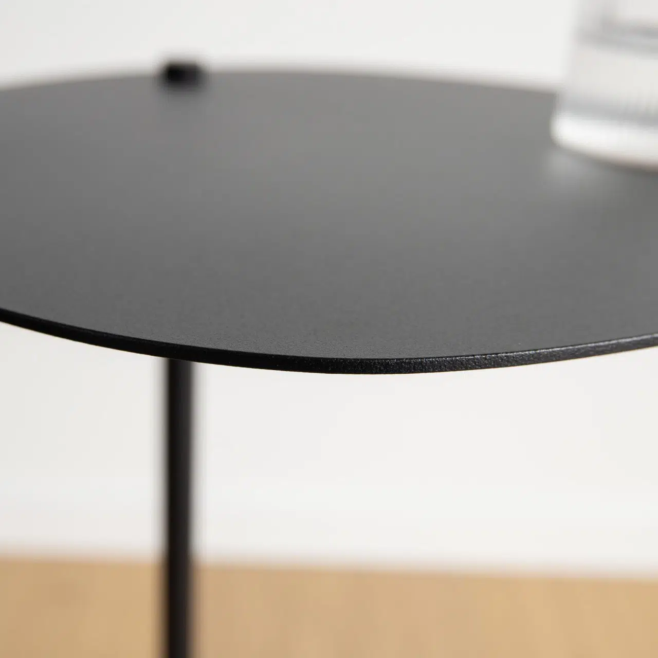 Table D’appoint En Métal Noir