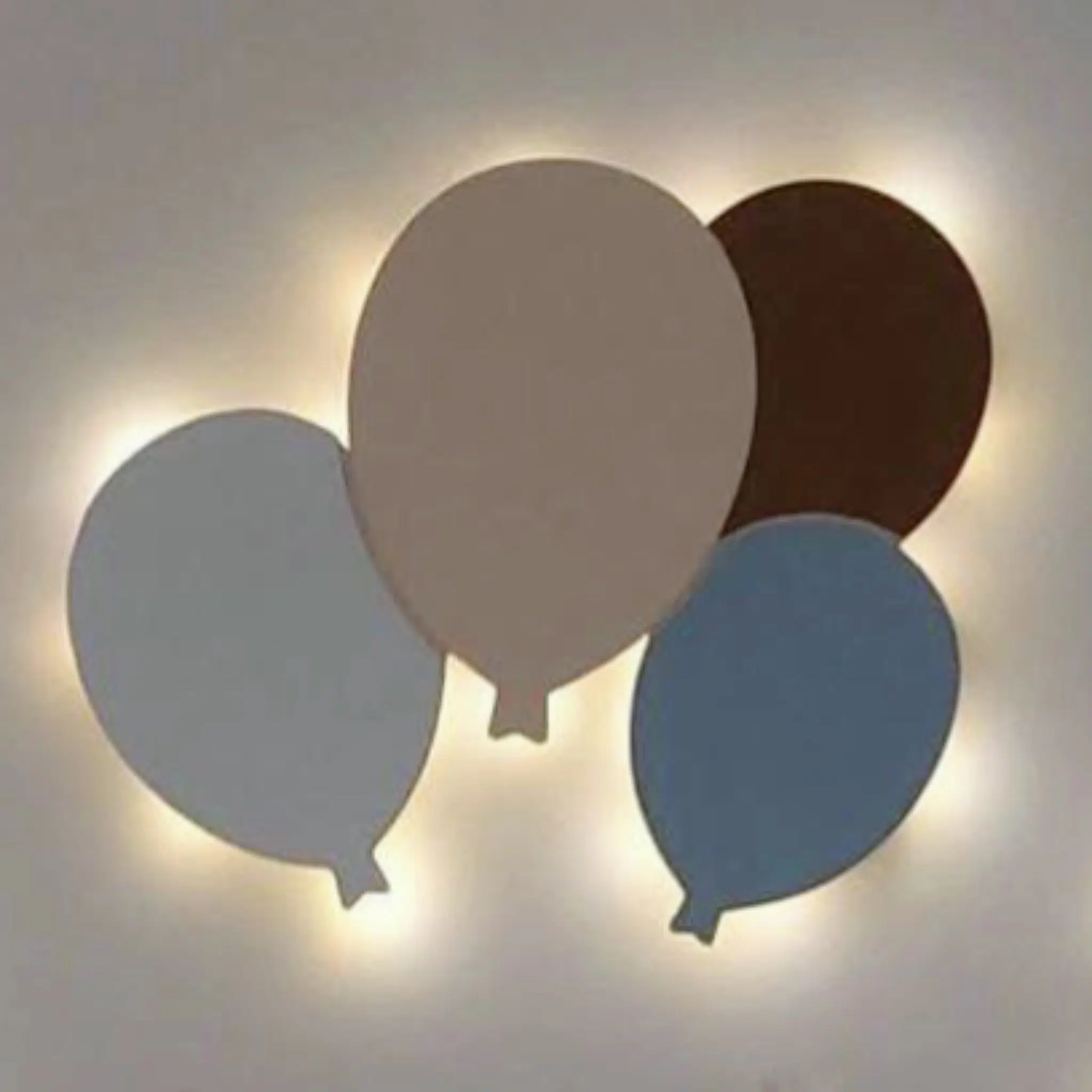 Déco murale ballons avec led