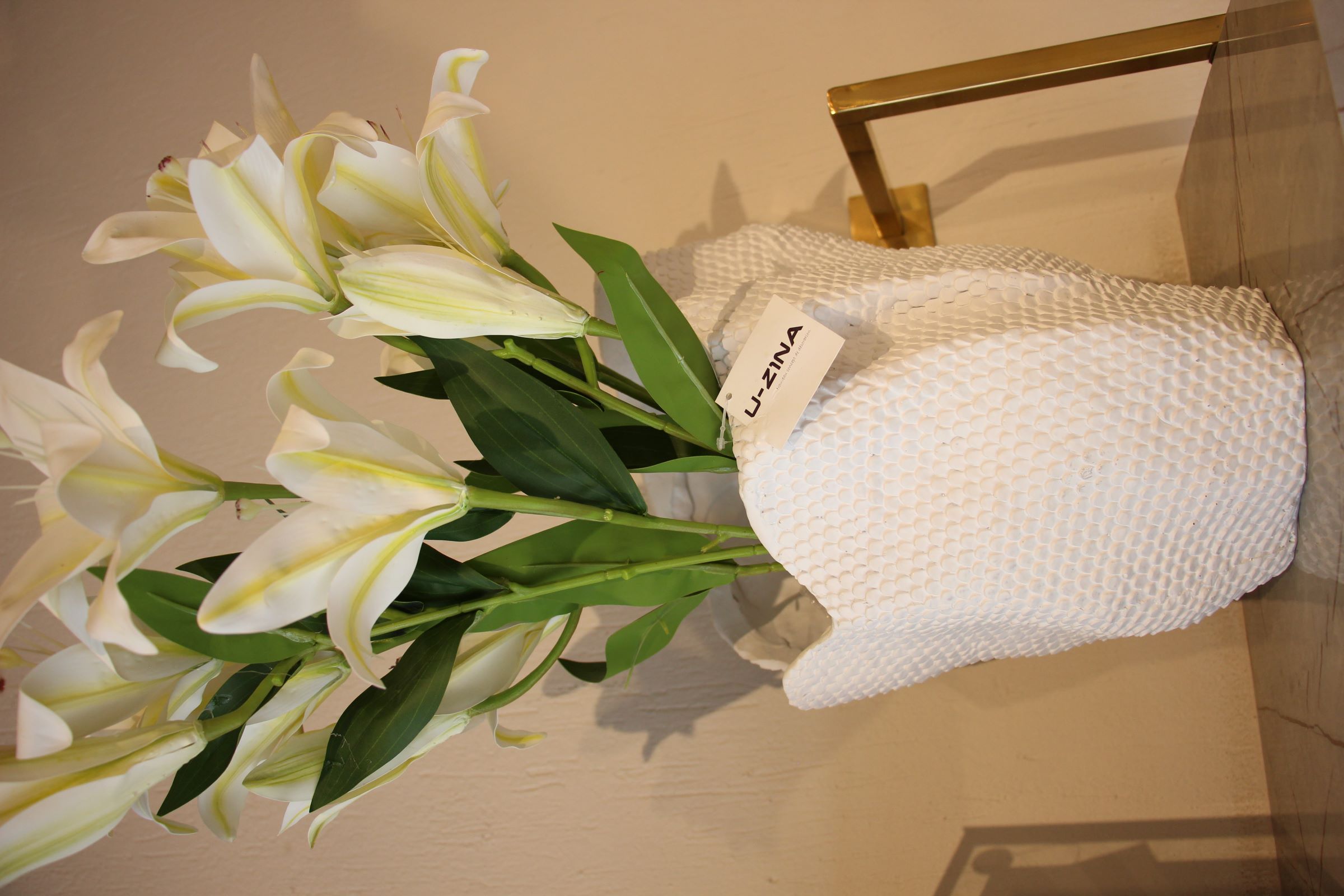 Vase rochets blanc