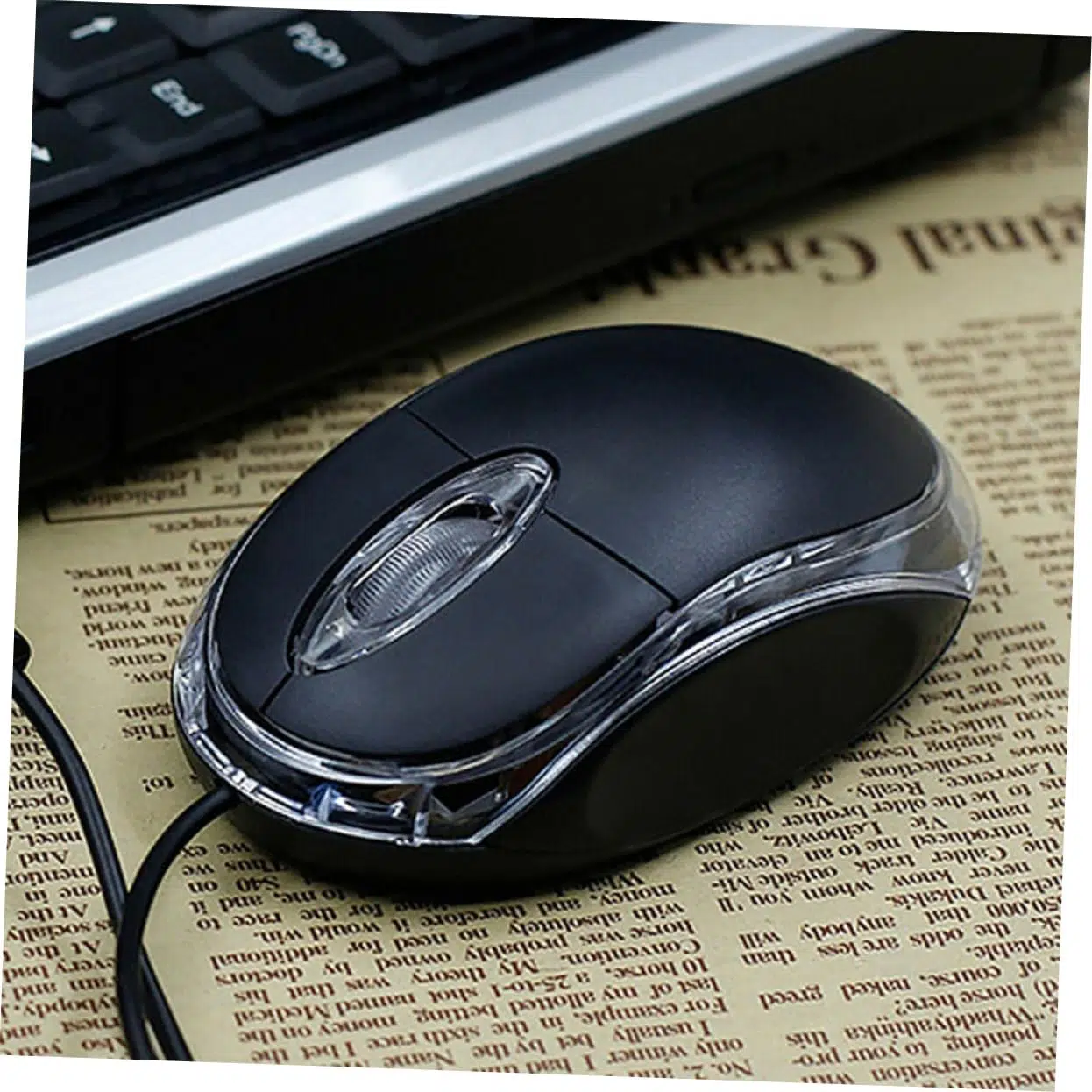 Souris avec LED rouge