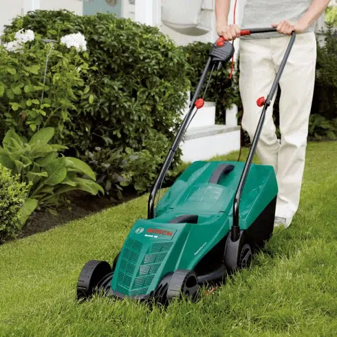 Tondeuse filaire BOSCH ROTAK 32