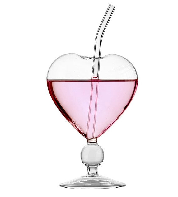 Verre à cocktail en forme de cœur